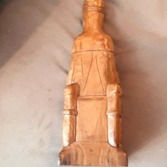 Antique wood carving of Black Madonna - Picture 3 of 5